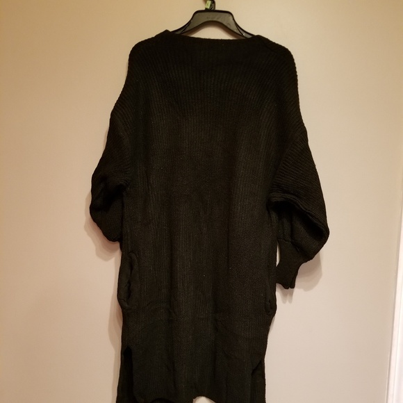 🆕Knitted floral long sweater cardigan - Picture 3 of 5